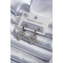 Hkursat 316L Çelik Gümüş Renk Kalp Model Kelebek Işleme Kadın Küpe