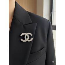 Huma Butik Takı Aksesuar Zirkon Taşlı Çift C Model Çelik Broş – Şık ve Zarif Yaka Aksesuarı