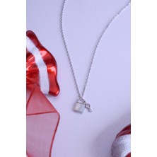 Innuendo Jewelry 925 Ayar Gümüş Kilit & Anahtar Kolye