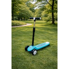 Pozart Pro Işıklı ve Katlanabilir LED Işıklı 3 Tekerlekli Çocuk Scooter 50KĞ Kapasite 3+Yaş