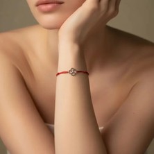 G&A Jewels 925 Ayar Gümüş ve Pırlanta Taşlı Yonca Kırmızı Ipli Bileklik