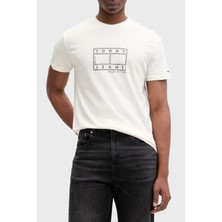 Tommy Jeans Pamuklu Regular Fit Logolu Bisiklet Yaka T Shirt Erkek T Shirt DM0DM22317 Ybh