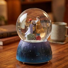 Belle Fusion Pilli Işıklı Müzikli Kar Küresi–valizli Sevgili Çift Figürlü Eğlenceli Masaüstü Biblo, LED Aydınlatmalı Dekoratif Hediyelik Kar Küresi