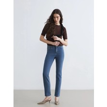 LC Waikiki Lcwaıkıkı Classic Indigo Yüksek Bel Slim Fit Kadın Jean Pantolon