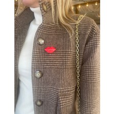 Alpila Kırmızı Dudak Seramik Broş