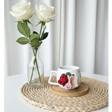 El Yapımı Kişiye Özel Somon Fuşya Gül Çiçeği Desenli Porselen Fincan