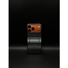Fabron Carbon Elite - iPhone 15 Pro Max Uyumlu Magsafe Özellikli Darbeye Dayanıklı Kılıf