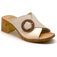 Venüs Kadın Terlik Bej Renkli Orta Topuklu Platform Tasarım Konforlu Kullanım İçin