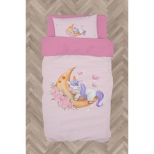 Mekta Home  Aya Sarılan Unicorn Desenli Pembe Nevresim Takımı
