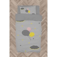 Mekta Home  Gri Zemin Balonlu Yıldızlı Bulut Desenli Nevresim Takımı