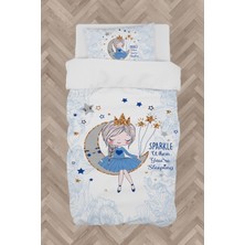 Mekta Home  Ayda Oturan Kız Desenli Mavi Motifli Nevresim Takımı