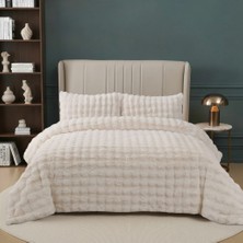 Nevore Home Ultra Soft Peluş Krem Çift Kişilik Yatak Örtüsü Seti 220x240 cm – Yumuşak Dokulu