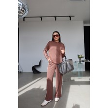 Özge Özgenç Yanı Şeritli Örme Triko Sweat Eşofman Takımı