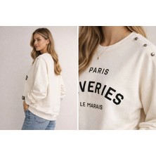 İnce Moda Giyim Paris Baskılı Omuz Düğme Detaylı Kadın Sweatshirt