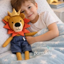 Capella Toys Oyuncak Bebek Aslan Lio %100 Pamuk El Yapımı Pamuklu Oyun ve Uyku Arkadaşı Bez Bebek Hediye Kutulu
