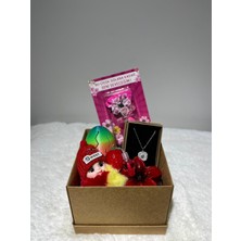 Kırmızı Düşler Hediye Kutusu