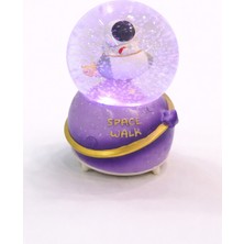 Zeflazerhediyelik Kişiye Özel Space Walk Kar Küresi – Astronot Figürlü Işıklı Tasarım (Büyük Boy)