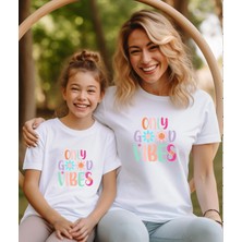 Aselinda Only Good Vibes Baskılı Anne-Kız Kombin Tişört (Kombin Yapmak Için 2 Ürün Ekleyiniz)