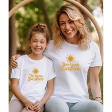 Aselinda Güneş Baskılı Anne-Kız Kombin Tişört (Kombin Yapmak Için 2 Ürün Ekleyiniz)