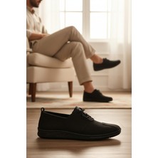 Enoch Hakiki Deri Siyah Bağcıklı ve Esnek Lastik Detaylı Comfort Ayakkabı