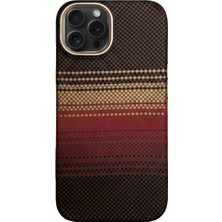 Caseart iPhone 15 Promax ile Uyumlu Kapak Magsafe Şarj Özellikli Ince Yapılı Karbon Kevlar Kılıf - Kahverengi