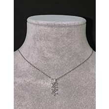 Vulwox Çiçek Motifli Kolye