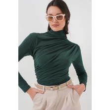 Gökyüzü Moda 925 Büzgü Detaylı Sandy Bluz - Zümrüt Yeşili