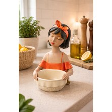 BRANDSMITHS El Yapımı Seramik Kız Figürlü Kase – Soft Coral Bow