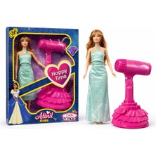 Nasyonel Toys Happy Time Aksesuarlı Oyuncak Bebek Seti – Elbiseli Bebek + Saç Kurutma Makinesi