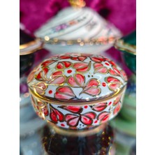 Manushum El Boyama Porselen Kapaklı Kuşlu Yuvarlak Lokumluk-Kırmızı