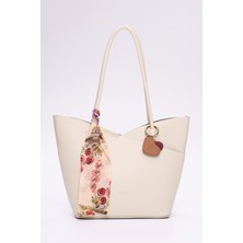 Elatae Tote Kadın Omuz Çantası – Çapraz Çantasıyla, Kalpli Charm ve Şal Detaylı ELA2017