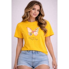 herkesemoda Kelebek Baskı Detaylı Basic T-Shirt