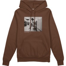 The Lucid Lab Amy Winehouse At The Laundromat 2004 Oversize Hoodie - Kahverengi