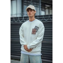 Indispensablely Uzun Kol Bi̇si̇klet Yaka Baskili Sweatshi̇rt - Beyaz