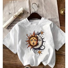 herkesemoda Ay ve Güneş  Baskı Detaylı Basic T-Shirt