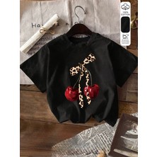 herkesemoda Vişne Baskı  Detaylı Basic T-Shirt