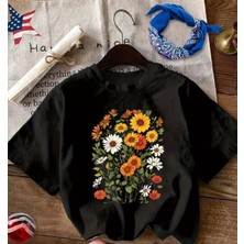 herkesemoda Çiçekler Baskı Detaylı Basic T-Shirt