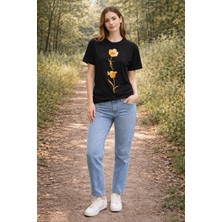 herkesemoda Sarı Çiçek Baskı Detaylı Basic T-Shirt