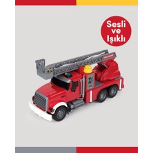 Let's Be Child Su Püskürten Sesli ve Işıklı Itfaiye Aracı