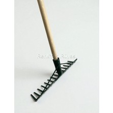 Normadia Metal Tırmık, Ahşap Çim Peyzaj ve Bahçe Toplama Aracı