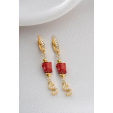 Two Arts Kadın 925 Ayar Gümüş Küpe Kırmızı Taş Harf Sallantılı Küpe | 14 Ayar Altın Kaplama