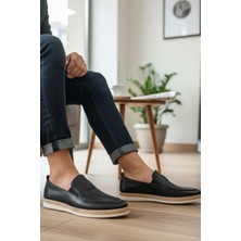 Enoch Hakiki Deri Mokan Dikişli ve Kontrast Tabanlı Erkek Slip-On Ayakkabı
