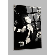 Beta Moda Hub Ultra Yüksek Çözünürlüklü Siyah Beyaz Lana Del Rey Tablosu 4mm Kırılmaz Cam Tablo, Ev Hediyesi