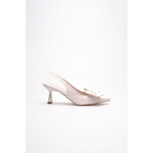 Trendella Bej Fiyonklu Kitten Topuklu Slingback Kadın Ayakkabı TR08MS24B
