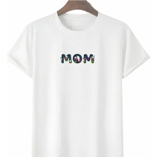Indispensablely Anneler Gününe Özel Tasarım Mom Çiçek Baskılı T-Shirt - Beyaz