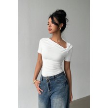 Tarz Cool Kadın Beyaz Çapraz Yaka Kısa Kollu Slim Fit Bluz