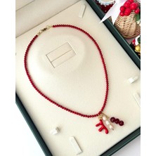 Eyla Collection Şans Getiren Kırmızı Mercan ve Inci Kombinli Kolye