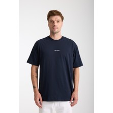 Tarz Cool Erkek Beyaz Milano Nakış Yazılı Oversize Bisiklet Yaka T-Shirt