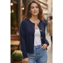 Tarz Cool Beyaz Yumuşak Dokulu Düğmeli Ceket Görünümlü Triko Hırka