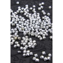 Gümüş Soba Boyalı 6 mm Piramit Plastik Akrilik Boncuk Aksesuar (25 Gram)